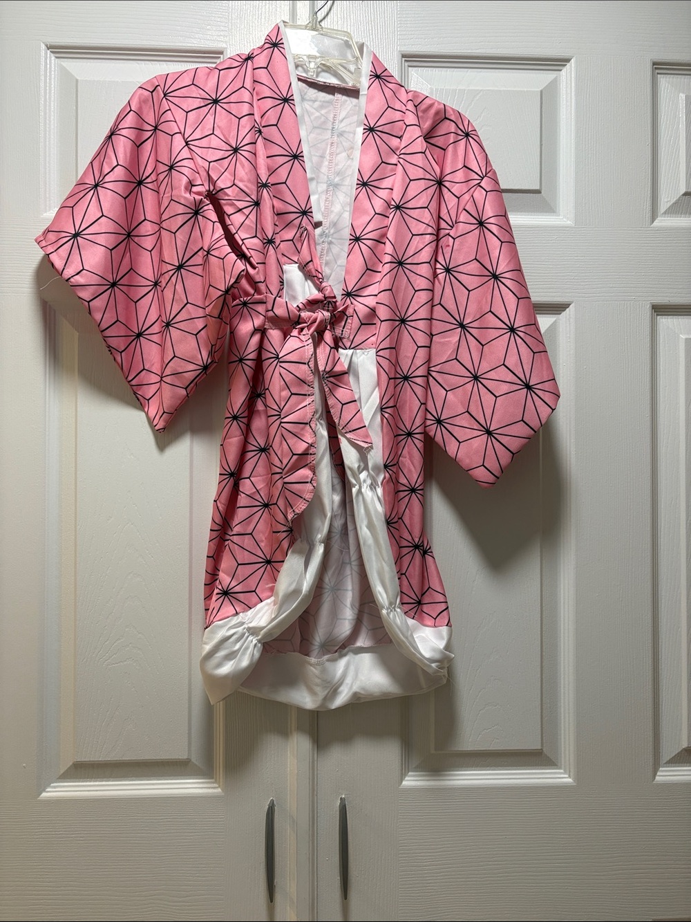 Pink Geometric Satin Tie-Front Kimono Robe